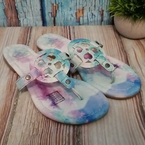 EVERGLADES Watercolor Tiedye Medallion Sandals NEW - Picture 1 of 9